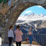 Explorer la Magnificence des Montagnes du Caucase